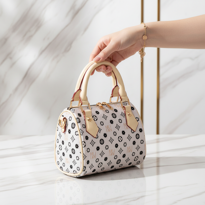 الحقيبة - منظر ثلاثي أمامي