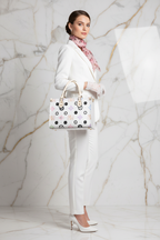 منظر جانبي أيمن