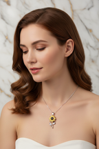 زاوية ثلاثية للقلادة