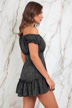 فستان أسود منقط - جانب أيسر