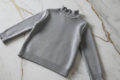 سويتر رمادي مبطن بفرو رمادي - تفاصيل النسيج