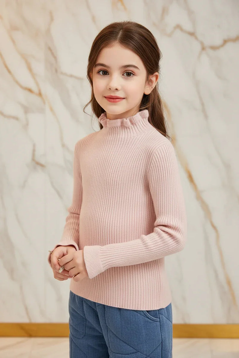 سويتر وردي - لقطة قريبة علوية