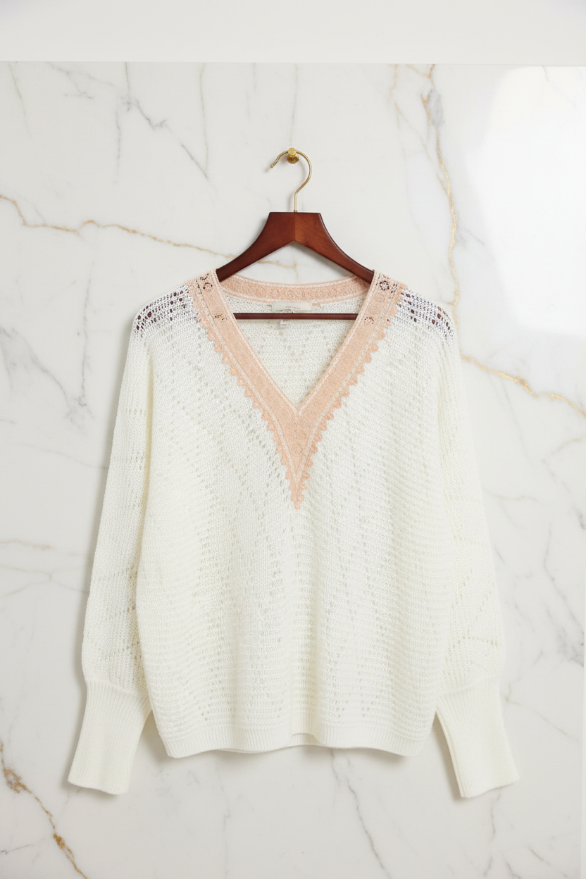السويتر الأبيض - تفاصيل الدانتيل