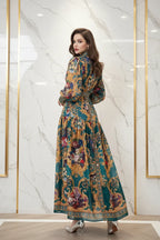 لقطة نظرة خلفية جذابة