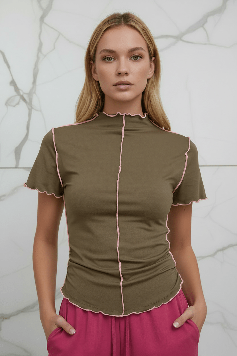 من الأمام