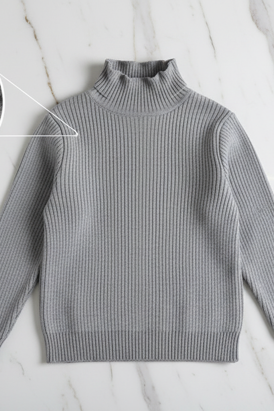 سويتر رمادي مبطن بفرو رمادي - منظر أمامي