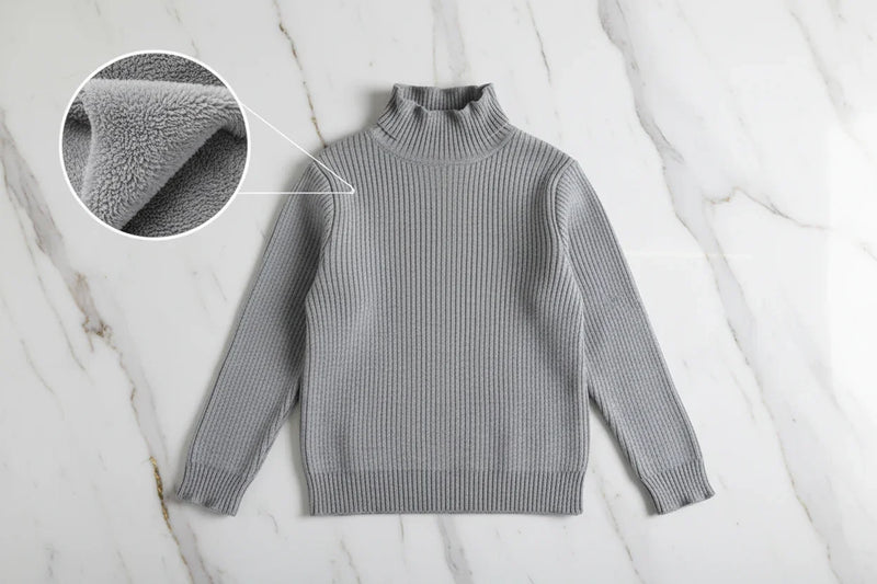 سويتر رمادي مبطن بفرو رمادي - منظر أمامي