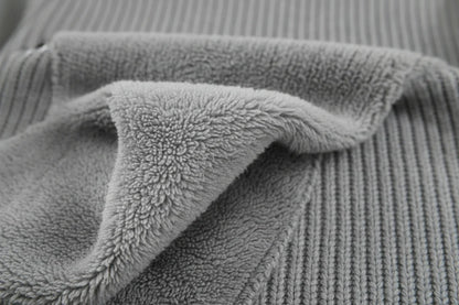 سويتر رمادي - النسيج المضلع