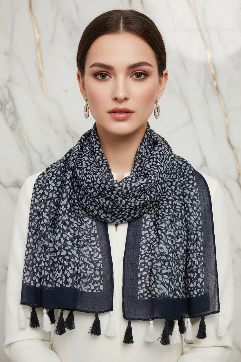 تصوير قريب للوشاح