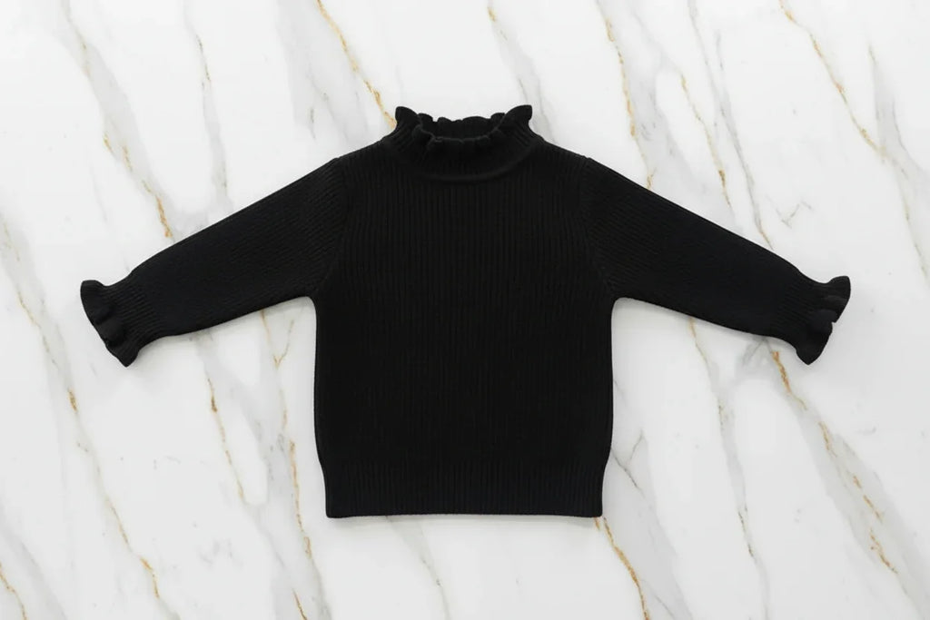 سويتر أسود مبطن - منظر أمامي