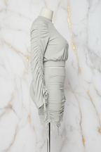 الطقم - منظر جانبي بدون عارضة