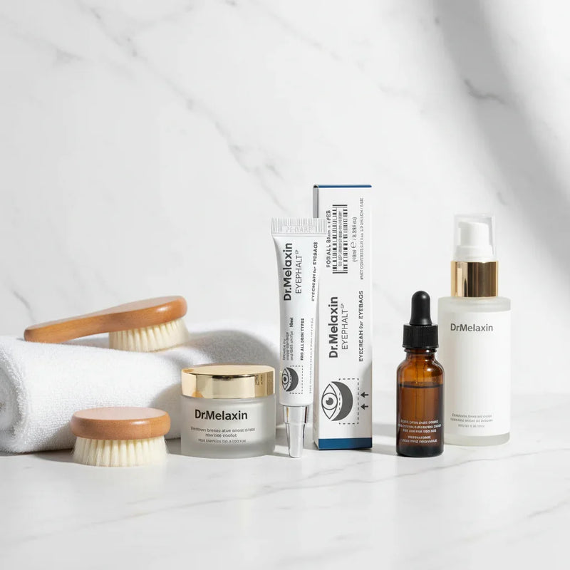 المنتج كقطعة مركزية - مع منشفة وفرشاة