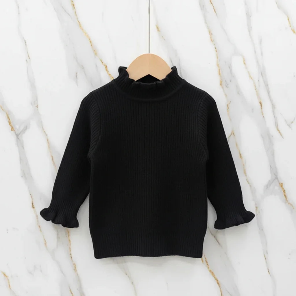 سويتر أسود - تصوير احترافي