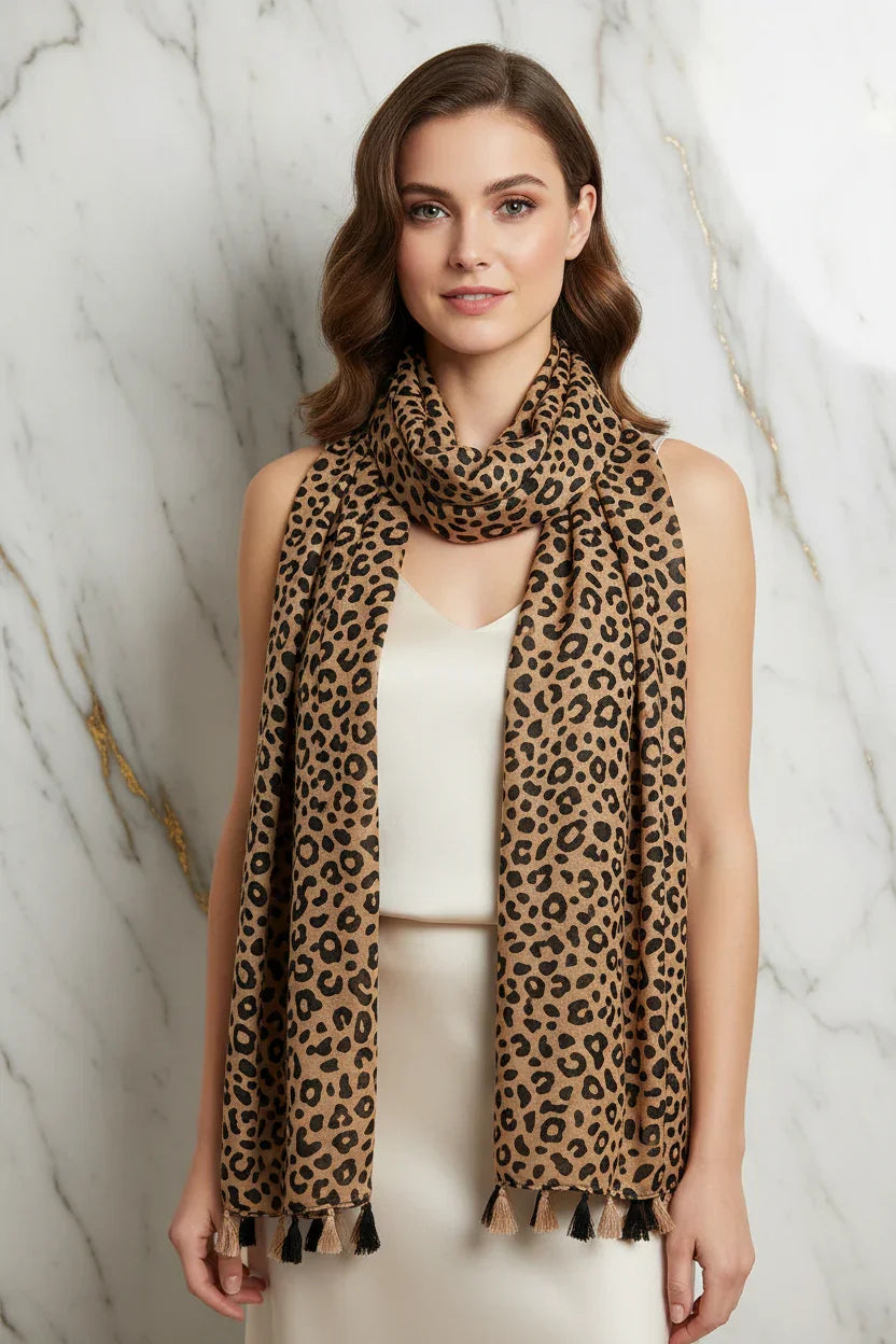 وشاح فاخر على الأكتاف