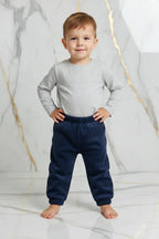 منظر أمامي - البنطال نظيف بدون رسومات