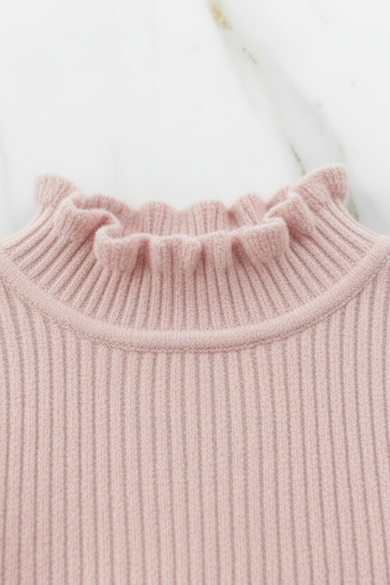 سويتر وردي مبطن - تفاصيل الياقة