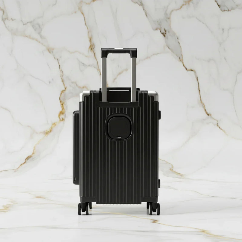 الحقيبة السوداء - منظر خلفي