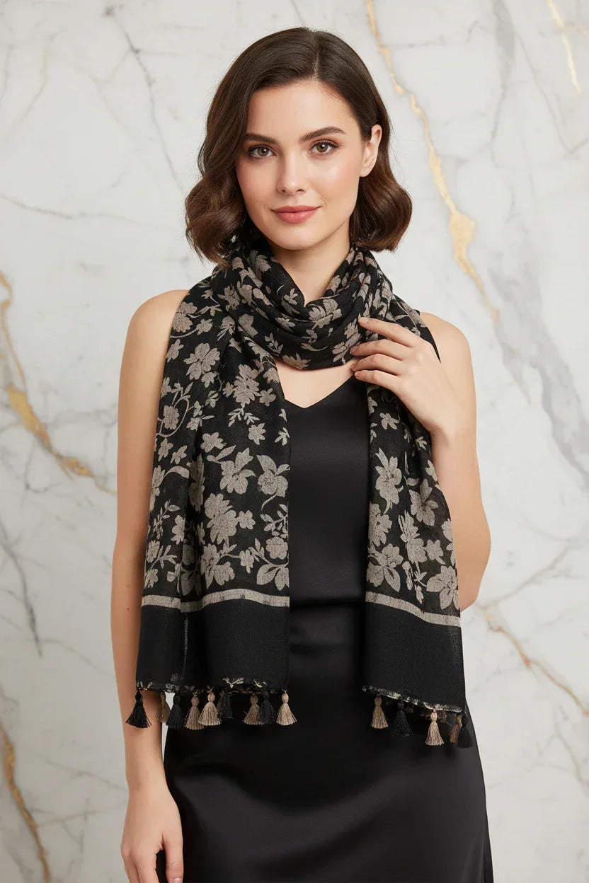 وشاح فاخر حول الرقبة