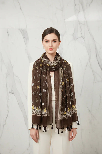 وشاح فاخر حول الرقبة