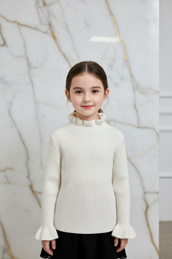 سويتر بناتي كريمي - منظر أمامي