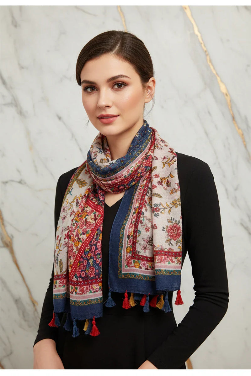 الشال مربوط حول العنق بأناقة