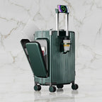 الحقيبة الخضراء على خلفية رخامية