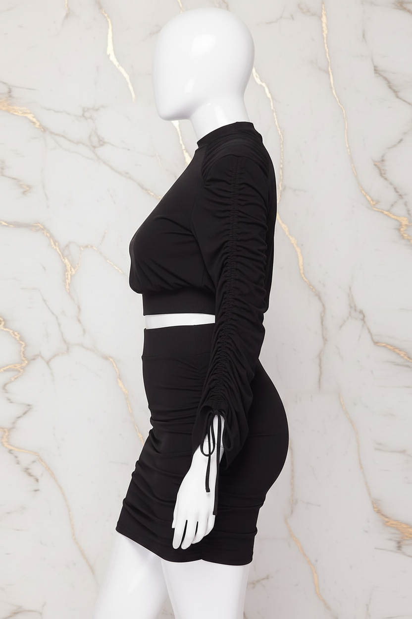 الطقم - منظر جانبي أيسر