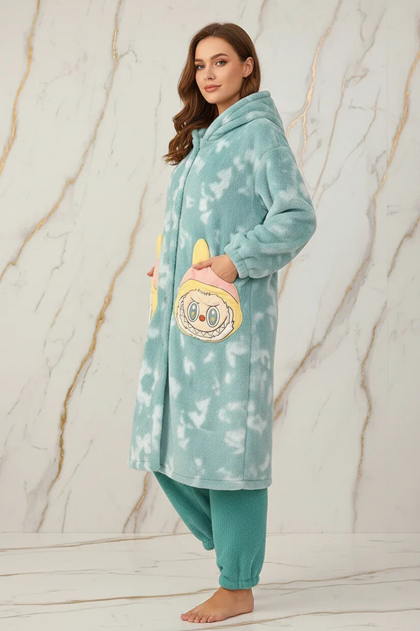 البجامة - زاوية ثلاثة أرباع