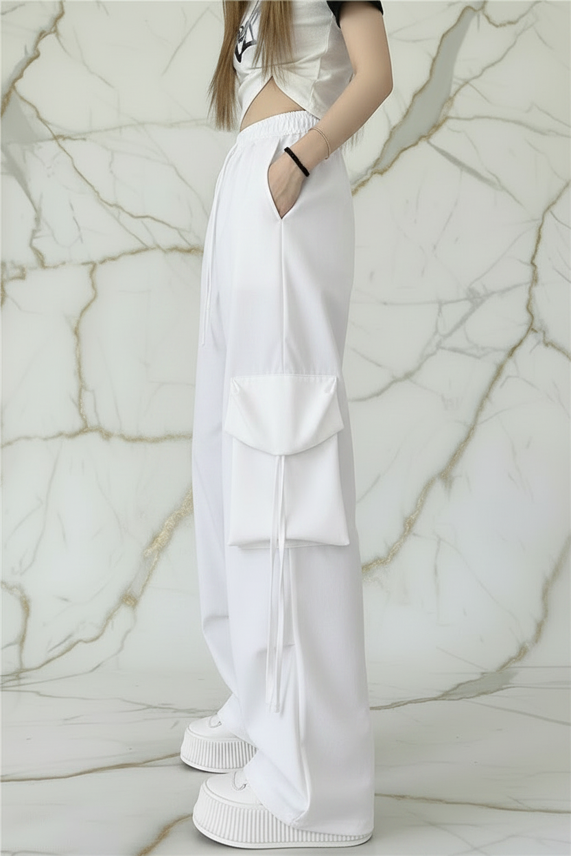 بنطال أبيض - جانب