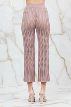 البنطال الوردي - منظر خلفي