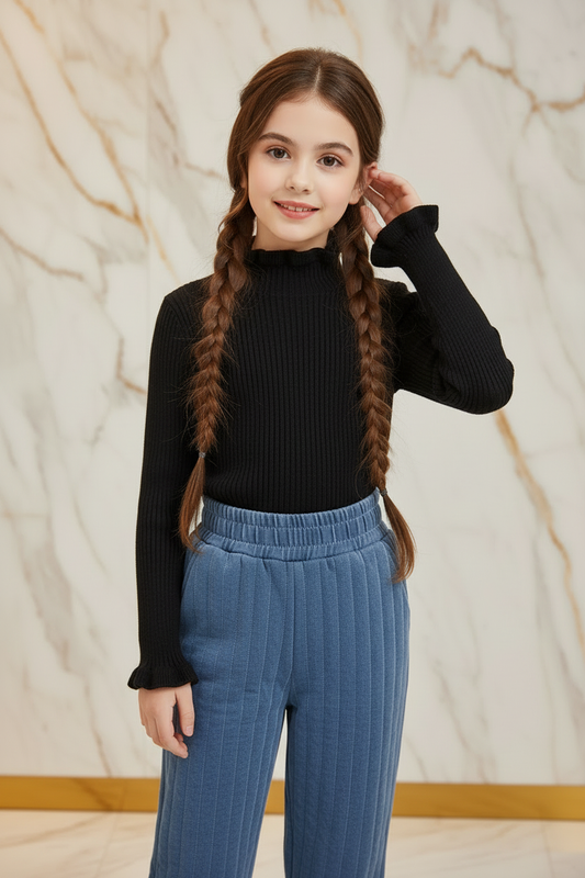 سويتر أسود - لقطة كاملة