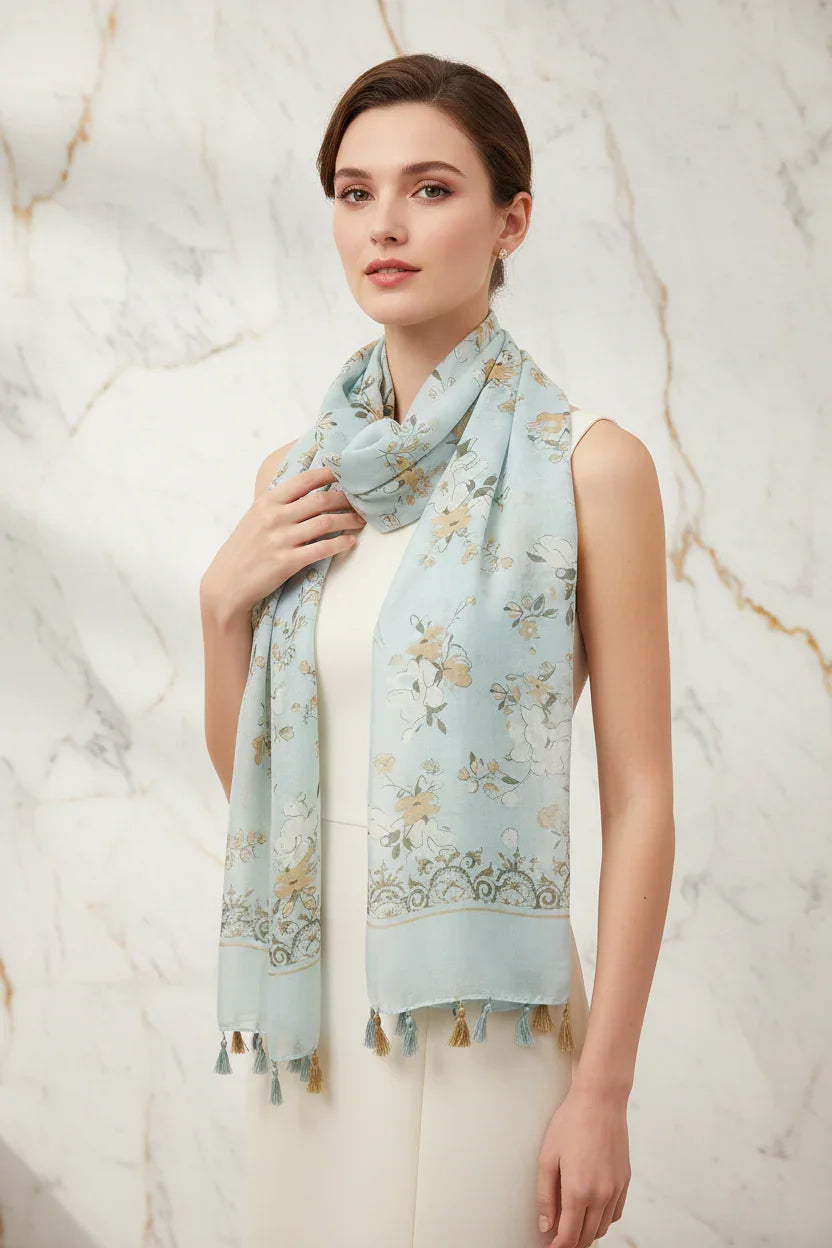 وشاح فاخر حول الرقبة