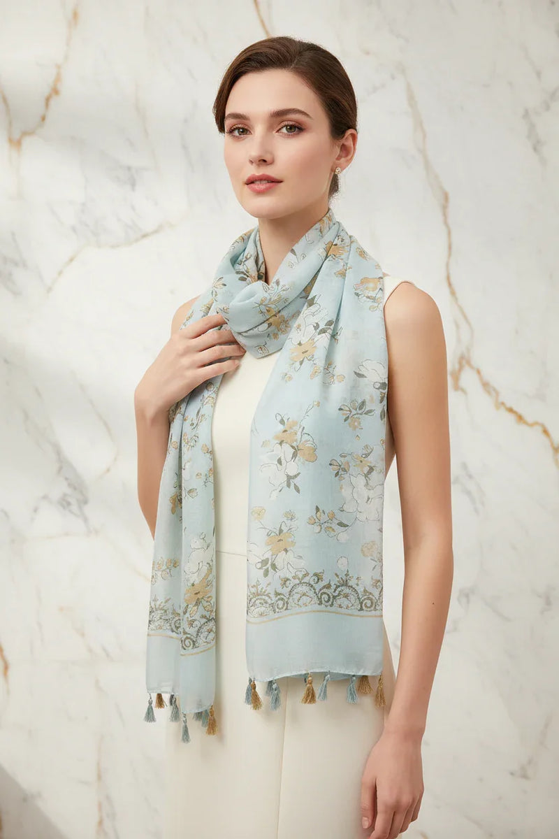 وشاح فاخر حول الرقبة