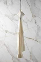 سويتر كريمي - منظر جانبي