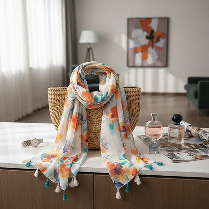 وشاح منسدل على حقيبة