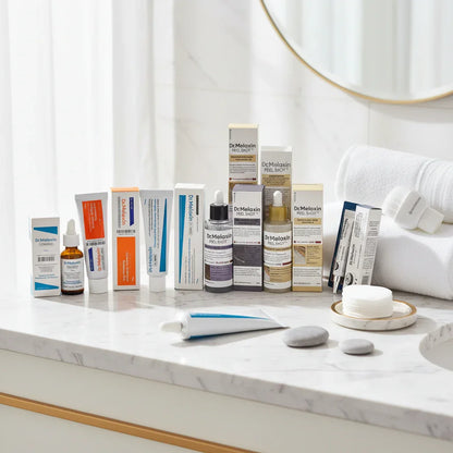 منتجات العناية بالبشرة في حمام فاخر