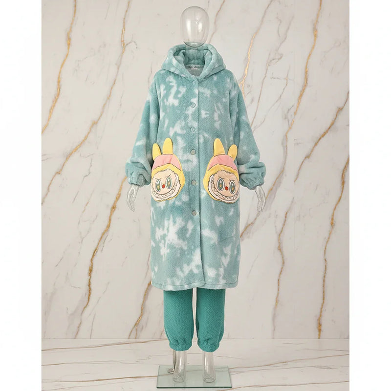 البجامة - على المانيكان