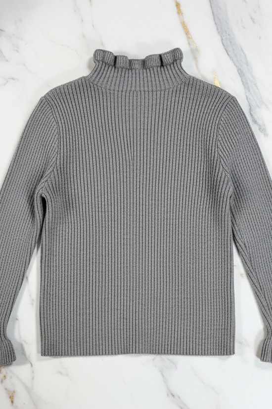 سويتر رمادي - منظر خلفي