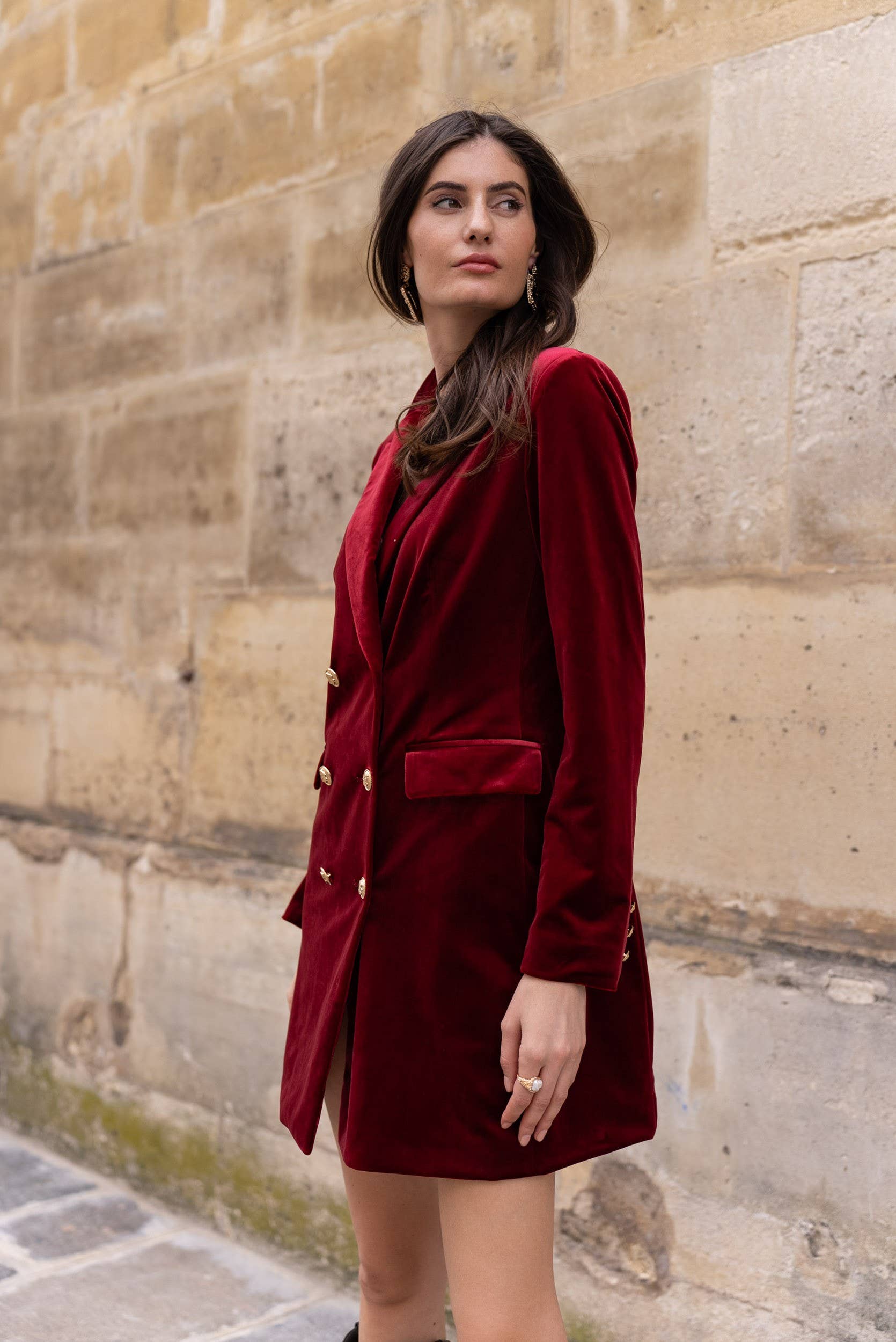 Luxurious Velvet Long-Sleeve Double-Breasted Dress Jacket with Gold Buttons V2020N