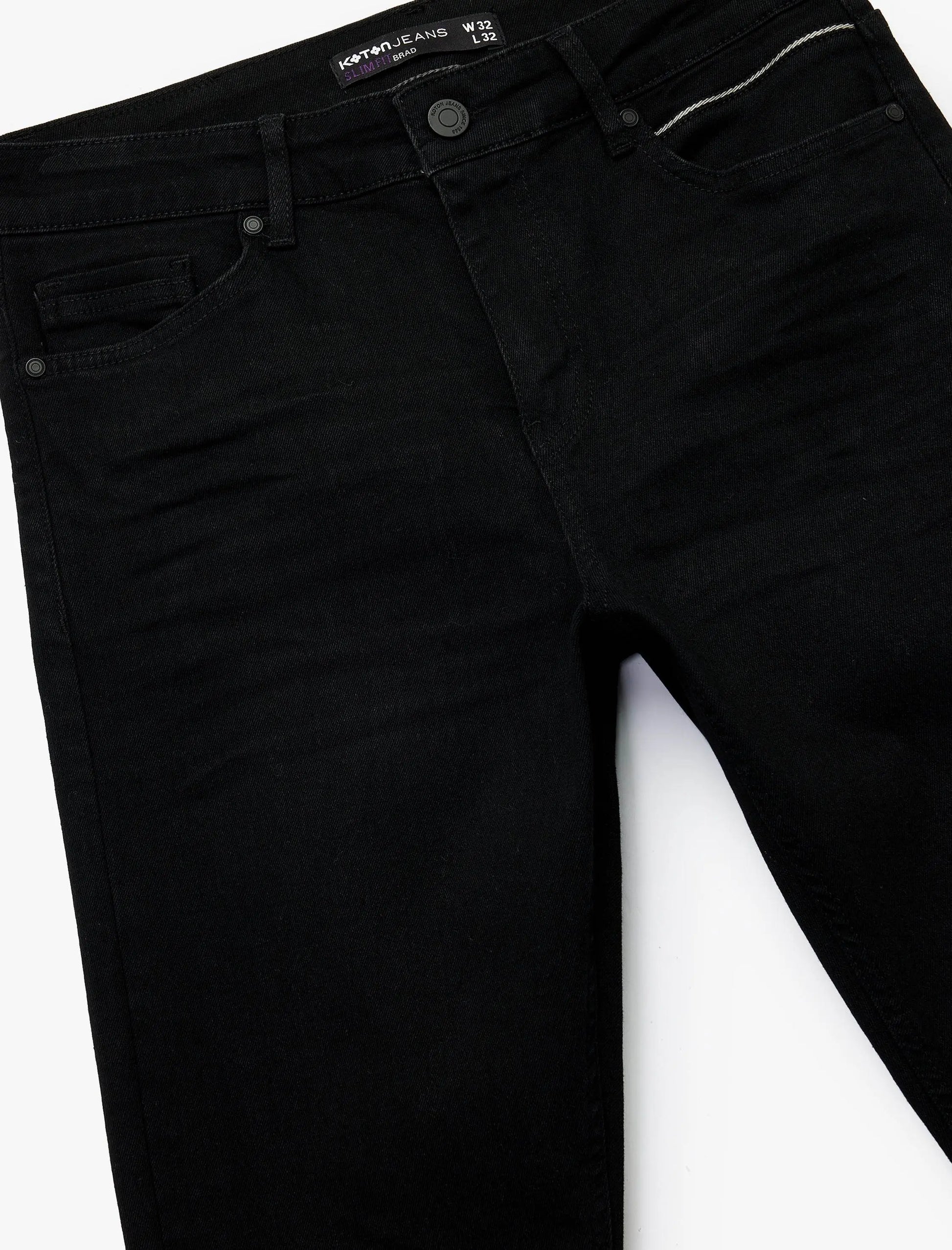 Black Cotton Stretch Slim Fit Brad Denim Pant - IVORYNN