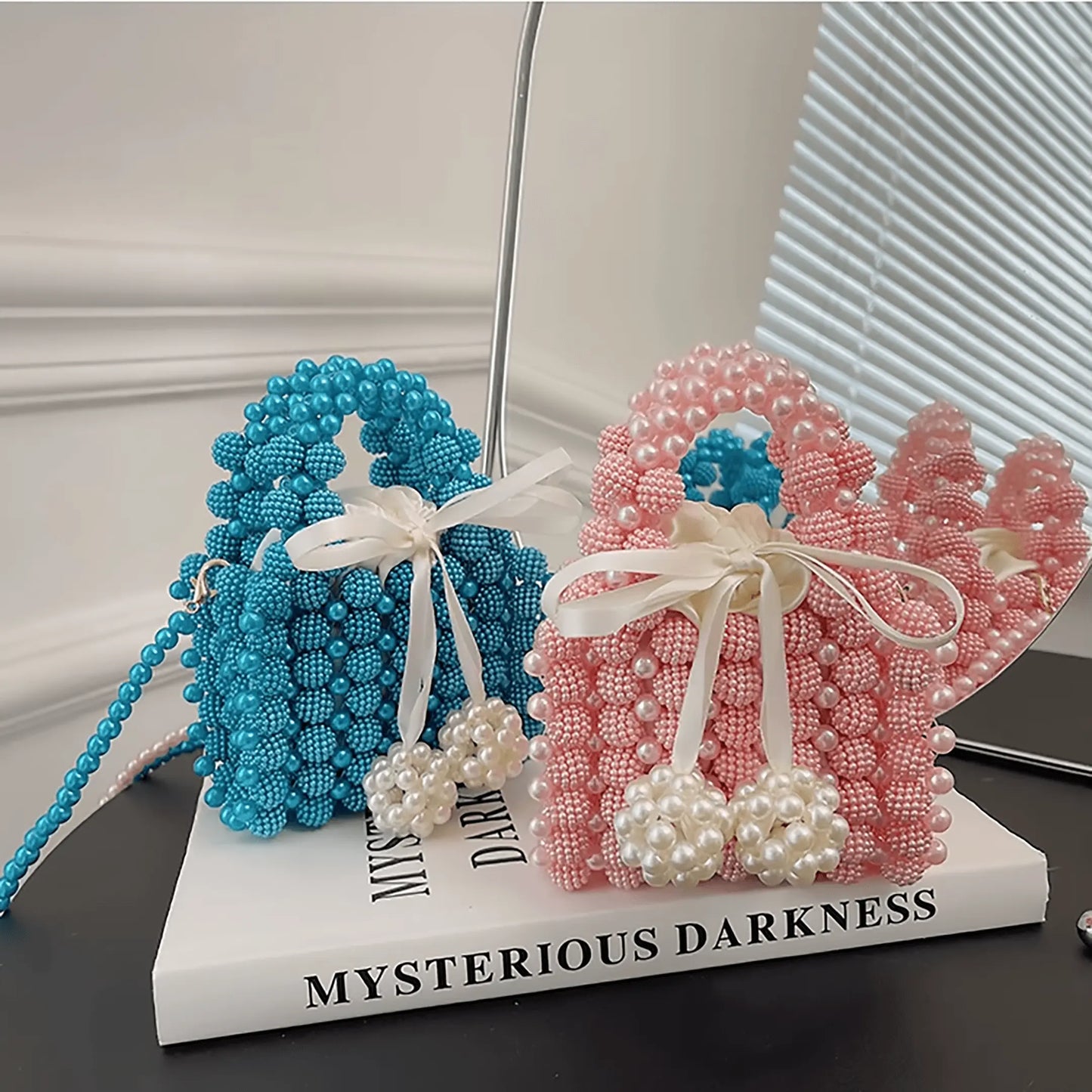 Bow Pearl Bead Handwoven Crossbody - IVORYNN