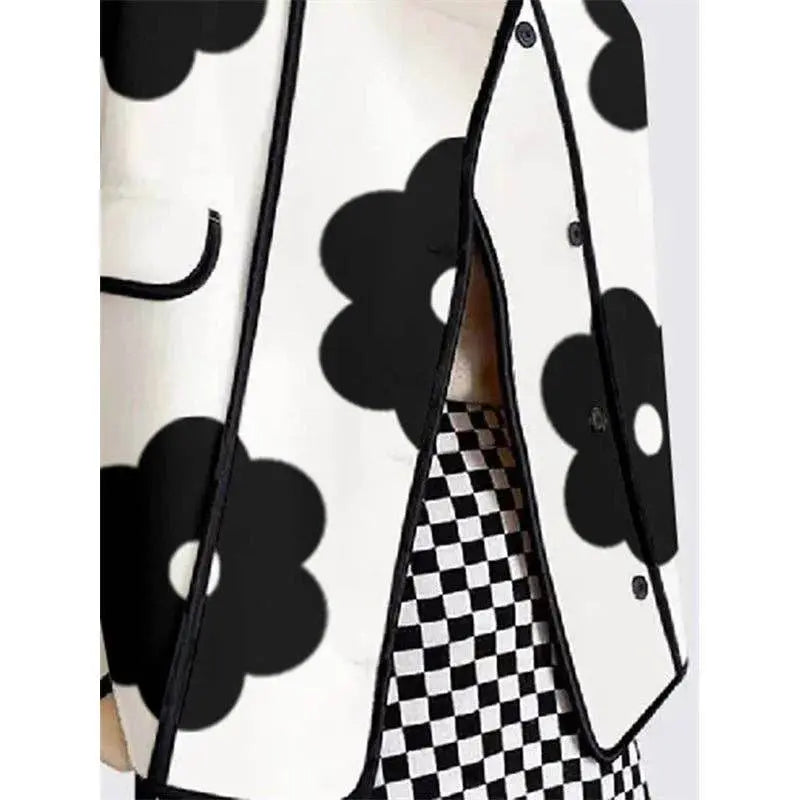 Chic Floral Contrast Loose Stand Collar Jacket - IVORYNN