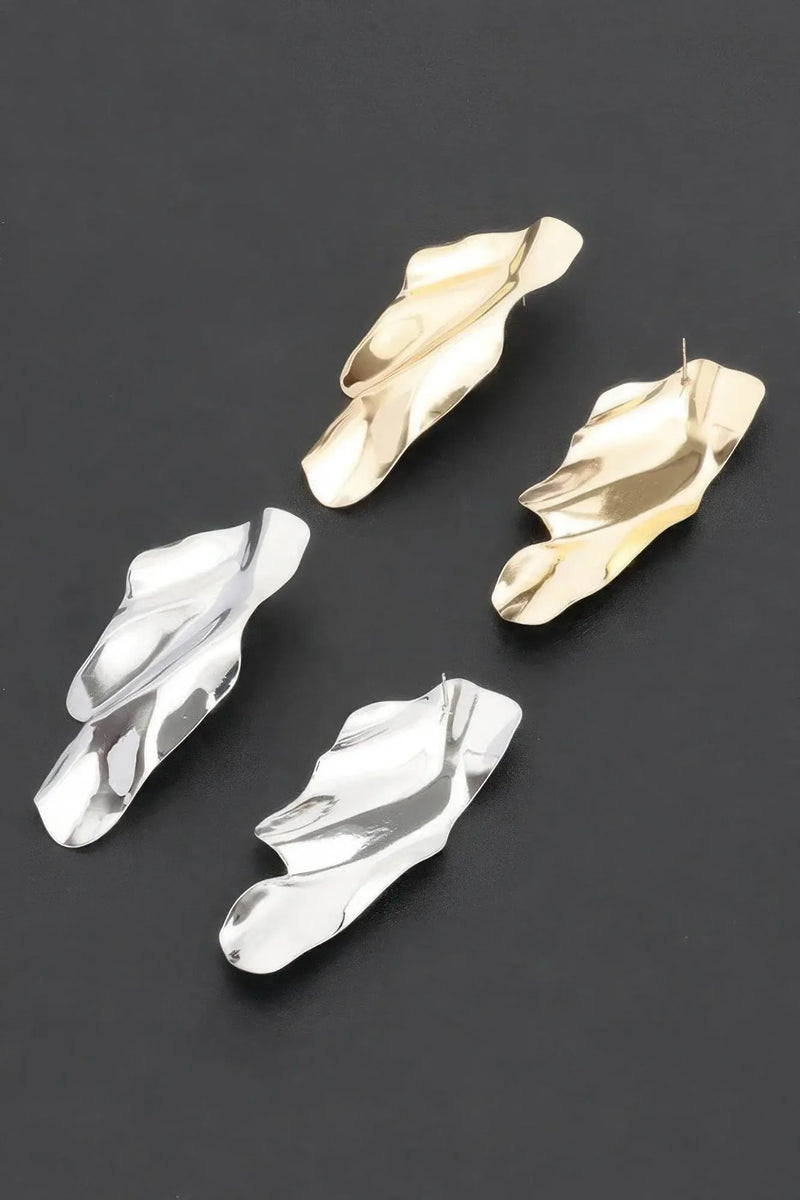 Cloth effect Stylish Metal Earring - IVORYNN