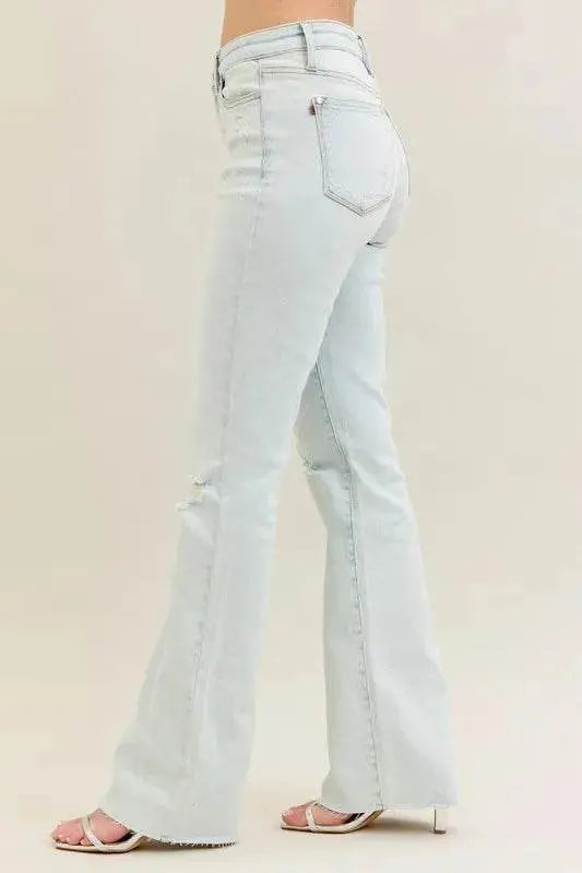 Destroy & Fray Hem Bootcut Blue Jeans - IVORYNN