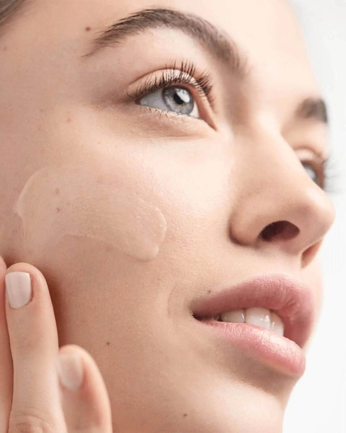 Dramatically Different Moisturizing Lotion+ with Keychain - IVORYNN