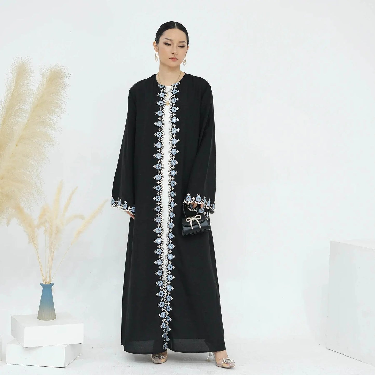 Flower Embroidery Luxury Open Abaya - IVORYNN