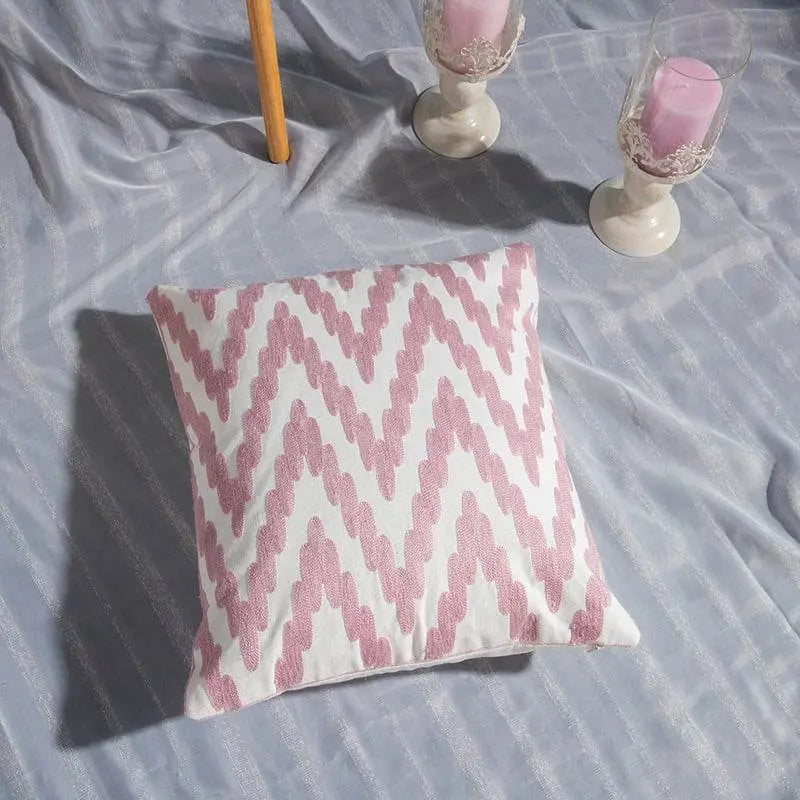 Geometric cotton embroidered pillowcase - IVORYNN