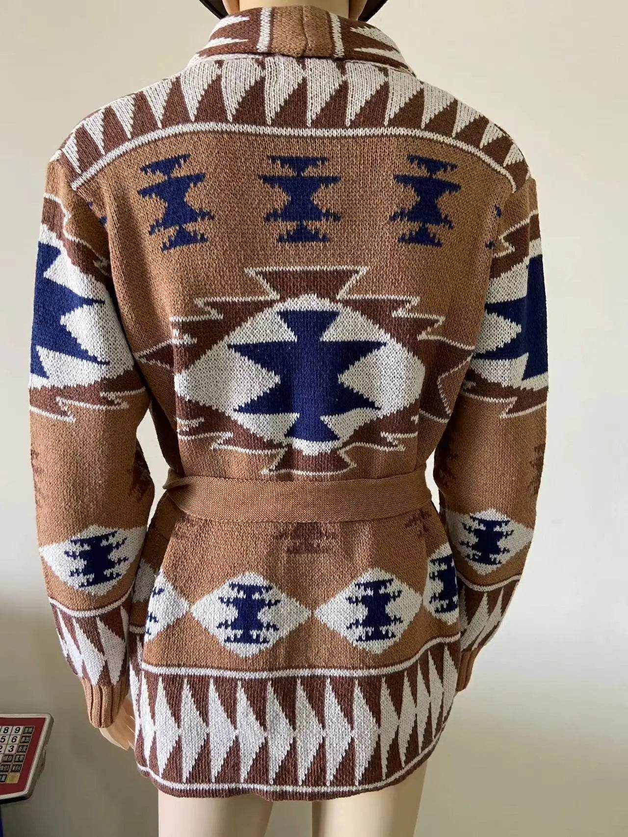 Knitted Oversize Crew Thick Cardigan - IVORYNN