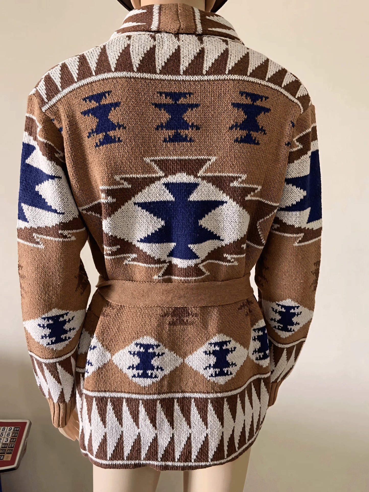 Knitted Oversize Crew Thick Cardigan - IVORYNN