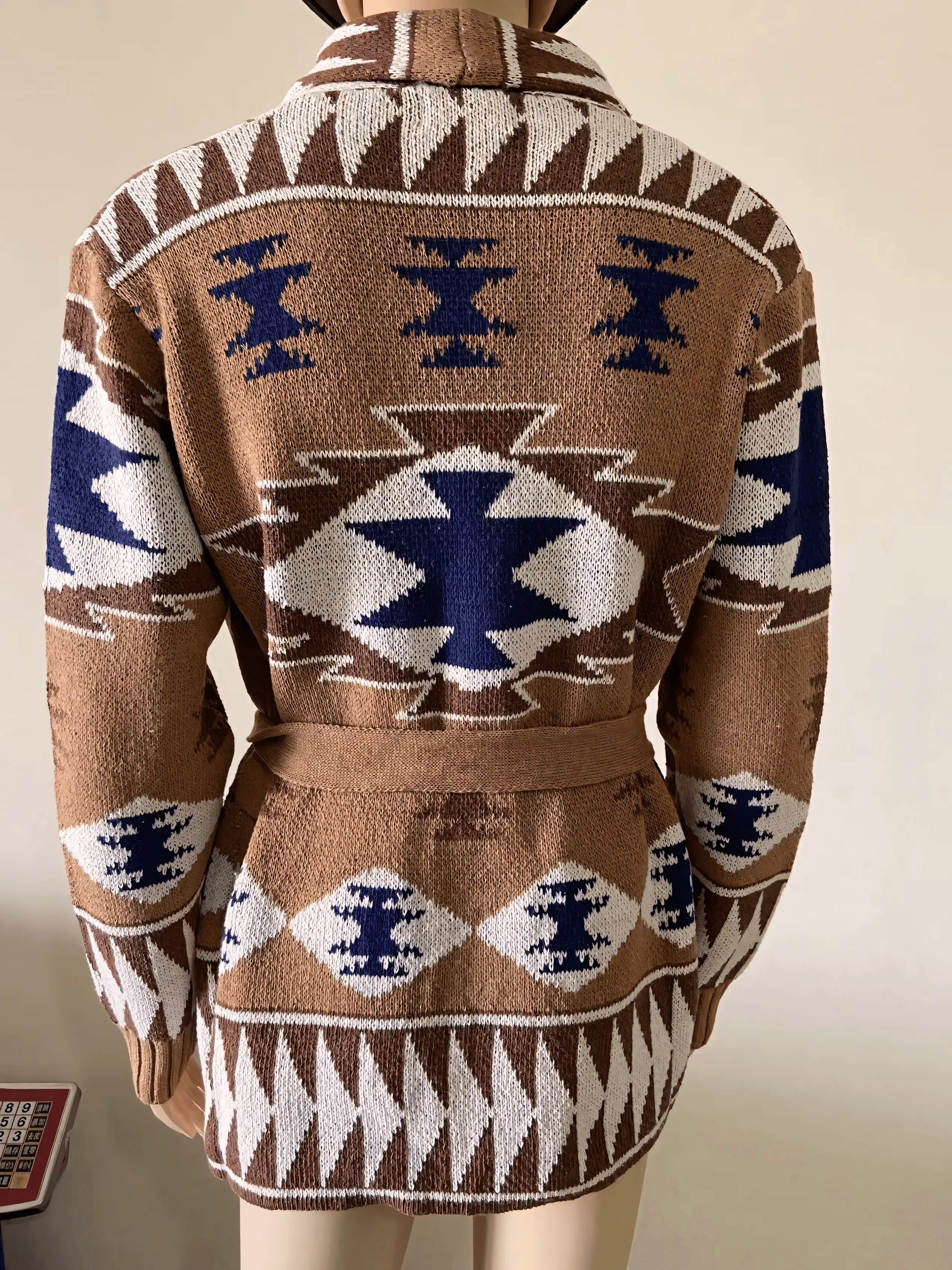 Knitted Oversize Crew Thick Cardigan - IVORYNN